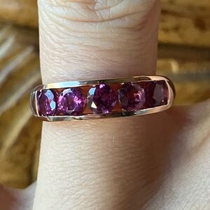 Natural Wine Garnet Sterling Silver Band Ring Size 6